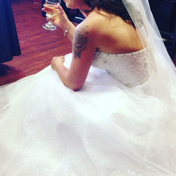 Wedding Dress - Picture 11 of 12